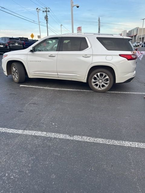 2021 Chevrolet Traverse FWD Premier