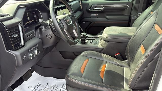 2023 GMC Sierra 1500 4WD Crew Cab Short Box AT4