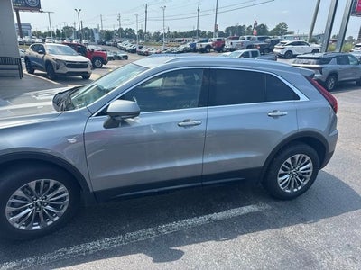 2025 Cadillac XT4 FWD Premium Luxury
