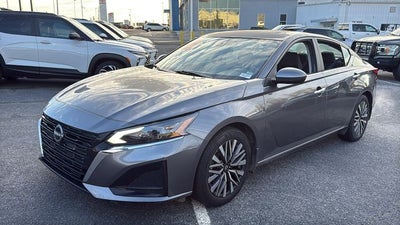 2024 Nissan Altima SV FWD