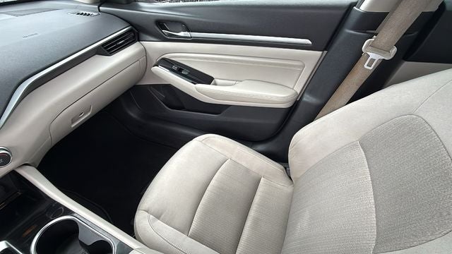 2021 Nissan Altima SV FWD