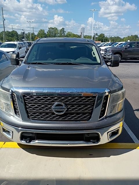 2017 Nissan Titan SV