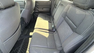2022 Nissan Frontier Crew Cab SV 4x2