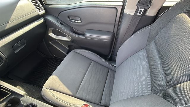 2022 Nissan Frontier Crew Cab SV 4x2
