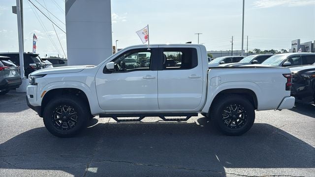 2022 Nissan Frontier Crew Cab SV 4x2