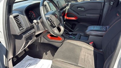 2024 Nissan Frontier Crew Cab PRO-4X 4x4