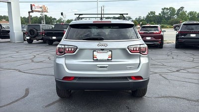 2020 Jeep Compass Latitude FWD