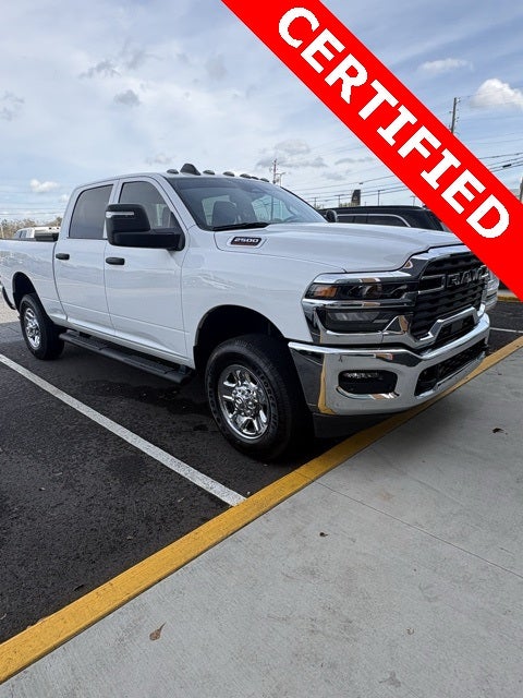 2025 RAM 2500 Tradesman Crew Cab 4x4 6'4' Box