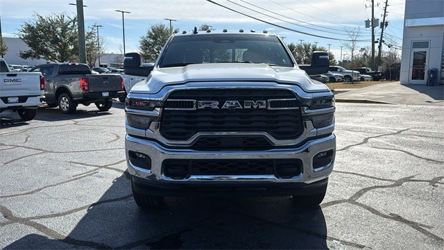 2025 RAM 2500 Tradesman Crew Cab 4x4 6'4' Box