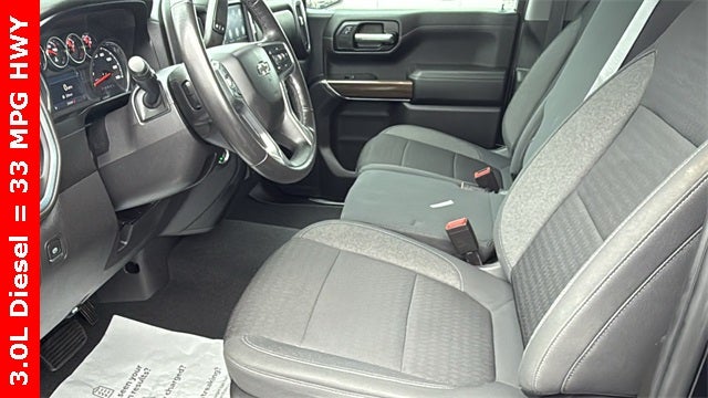 2021 Chevrolet Silverado 1500 2WD Crew Cab Short Bed RST