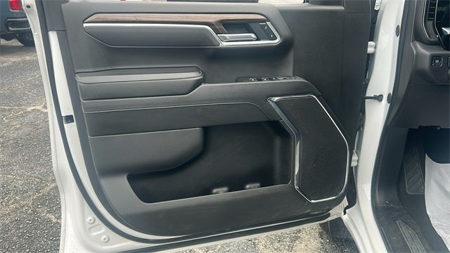 2025 Chevrolet Silverado 1500 LT LT1