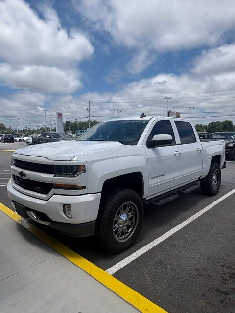 2017 Chevrolet Silverado 1500 2LT