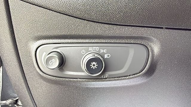 2022 Chevrolet Equinox FWD LS
