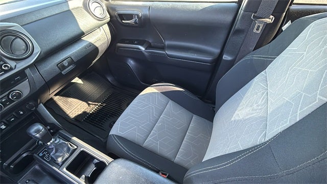 2022 Toyota Tacoma TRD Sport V6