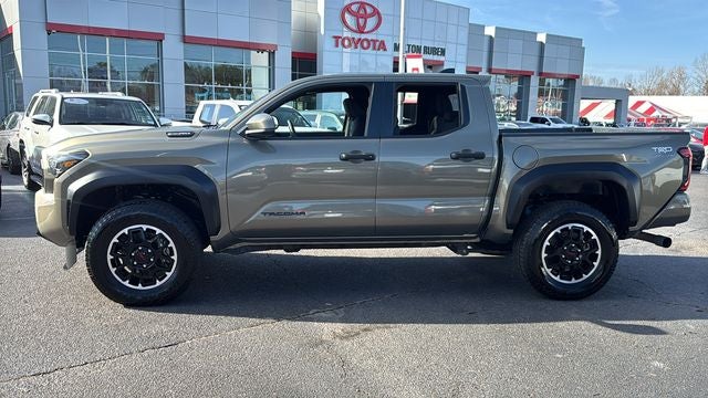 2024 Toyota Tacoma Hybrid TRD Off Road