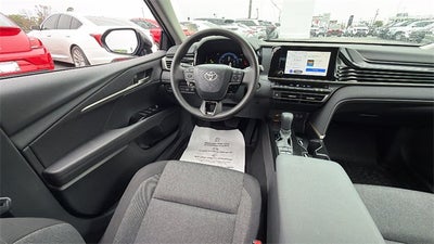 2025 Toyota Camry LE