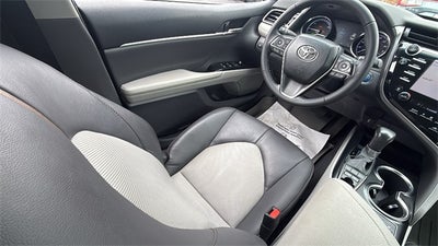 2020 Toyota Camry XLE Hybrid