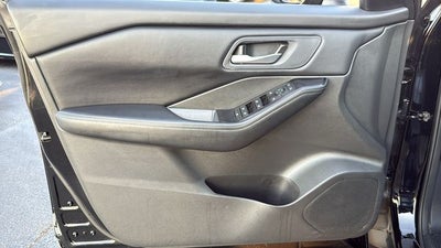 2025 Nissan Rogue SV FWD