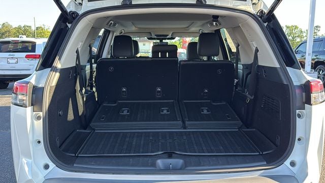 2024 Nissan Pathfinder Platinum FWD
