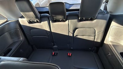 2024 Nissan Pathfinder Platinum FWD