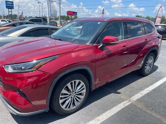 2022 Toyota Highlander Platinum