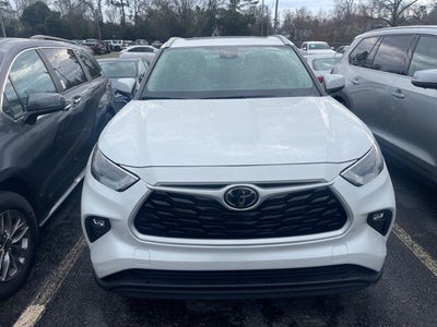 2025 Toyota Highlander XLE