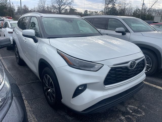 2025 Toyota Highlander XLE