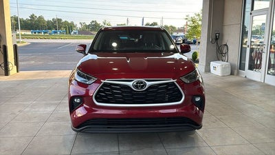 2023 Toyota Highlander XLE
