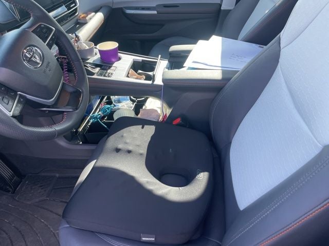 2024 Toyota Sienna XSE 7 Passenger