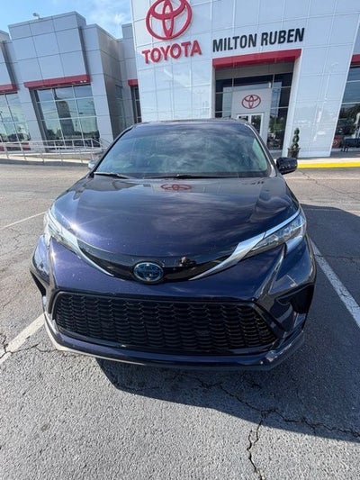 2024 Toyota Sienna XSE 7 Passenger