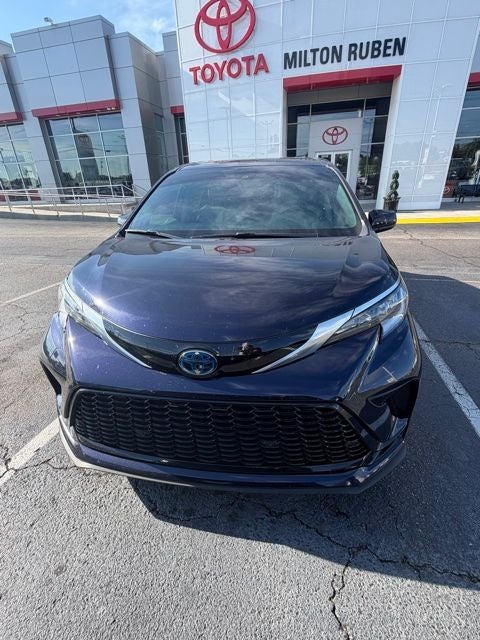 2024 Toyota Sienna XSE 7 Passenger