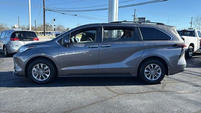 2023 Toyota Sienna XLE