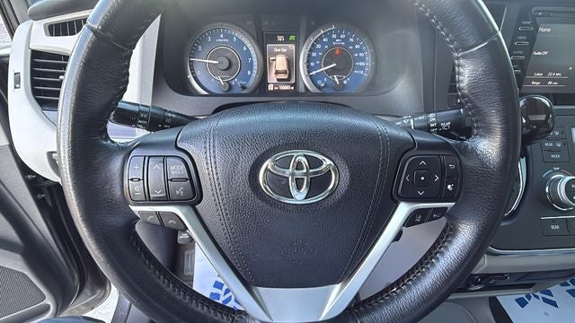 2018 Toyota Sienna XLE 8 Passenger