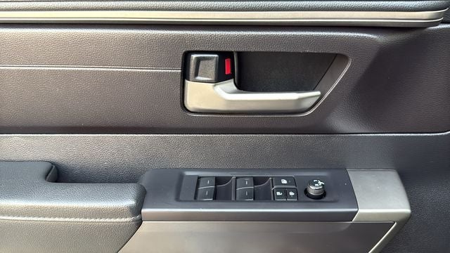 2022 Toyota Tundra 4WD SR5