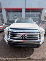 2017 Toyota Tundra SR5 5.7L V8