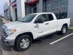 2017 Toyota Tundra SR5 5.7L V8