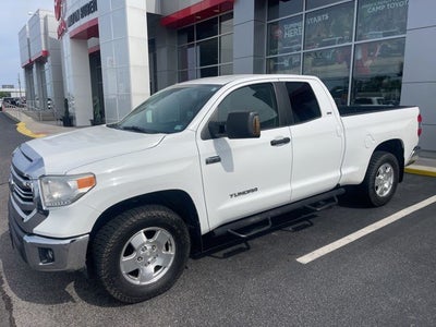2017 Toyota Tundra SR5 5.7L V8