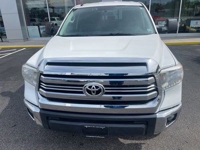 2017 Toyota Tundra SR5 5.7L V8