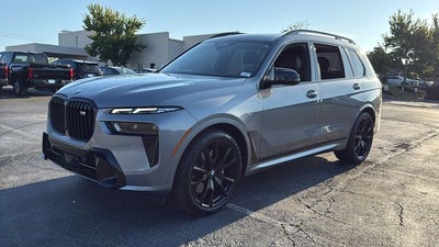 2025 BMW X7 M60i
