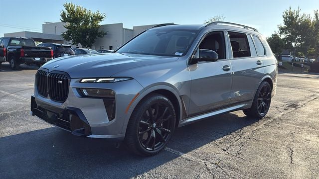 2025 BMW X7 M60i