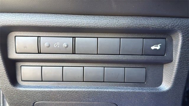 2022 Mitsubishi Outlander Base