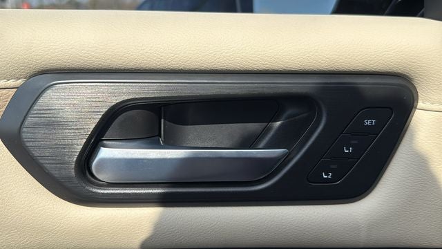 2025 Nissan Armada Platinum 2WD