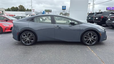 2025 Toyota Prius XLE