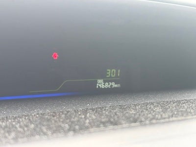2015 Toyota Prius v Base