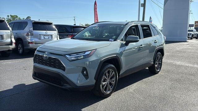 2022 Toyota RAV4 Hybrid XLE Premium