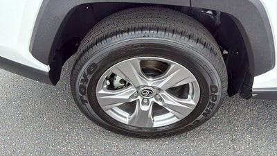 2025 Toyota RAV4 Hybrid LE
