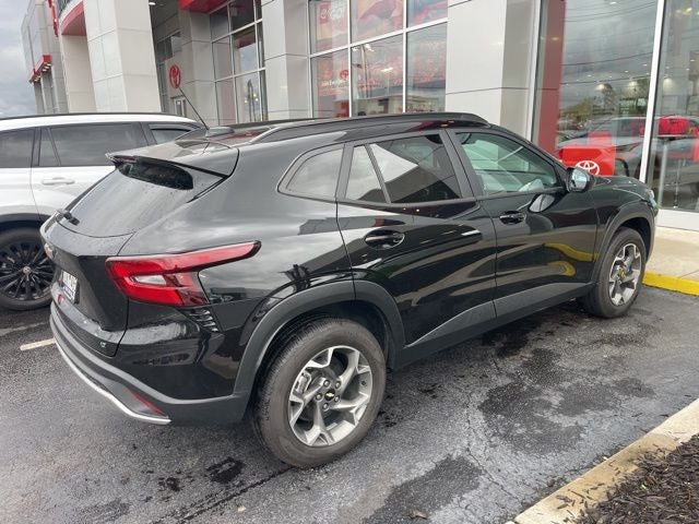 2024 Chevrolet Trax FWD LT