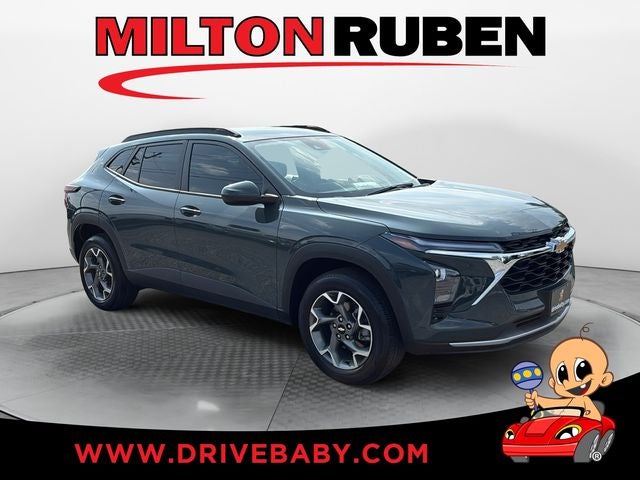 2025 Chevrolet Trax FWD LT