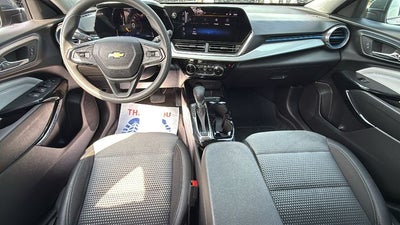 2025 Chevrolet Trax FWD LT