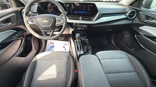 2025 Chevrolet Trax FWD LT